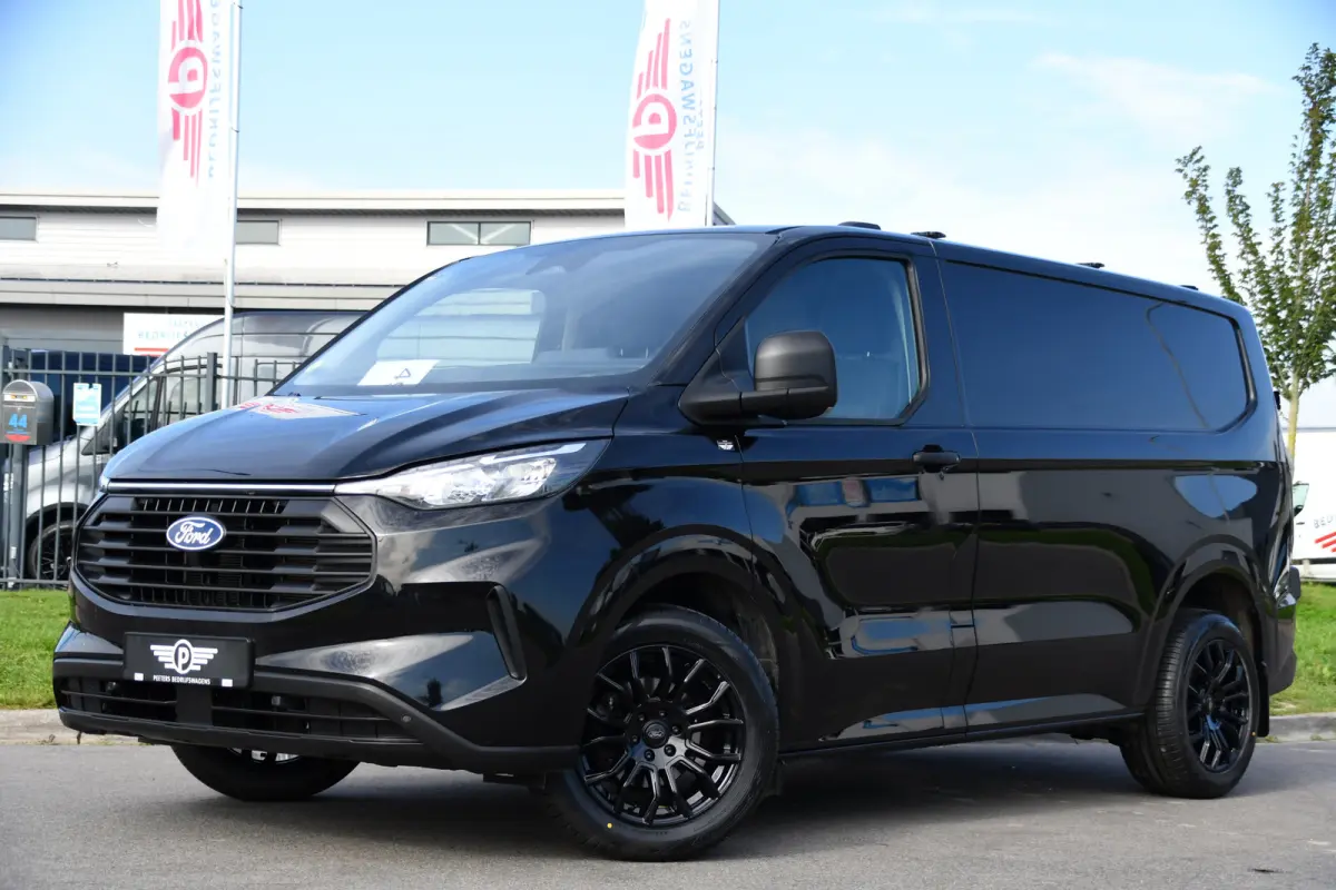 300 2.0 TDCI L1H1 Black Edition Cruise, Camera, Carplay, LED, 136pk, Automaat, NAVI, Airco, Multimedia, Uniek!