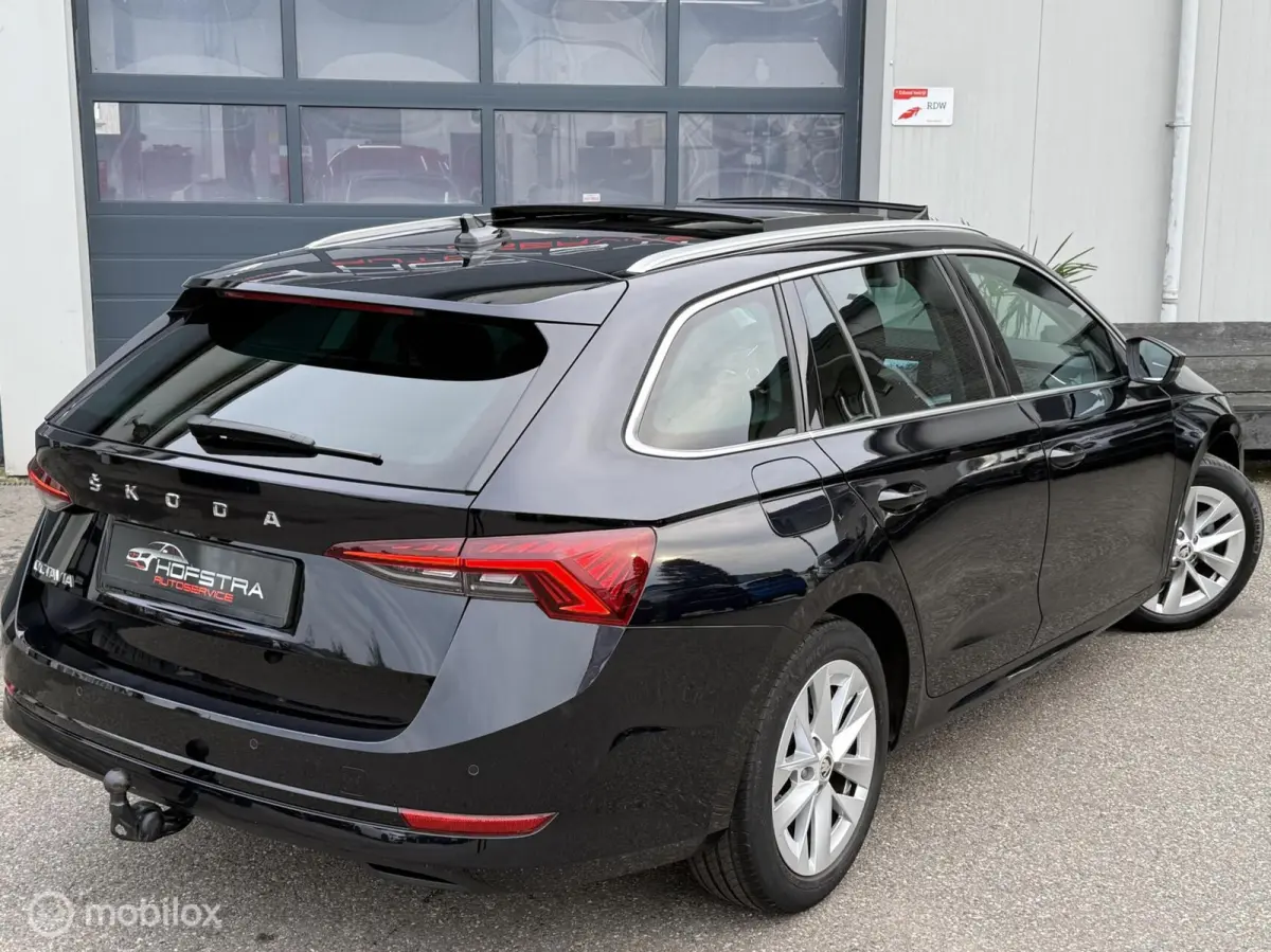 1.0 TSI Business Edition Plus Pano Trekhk