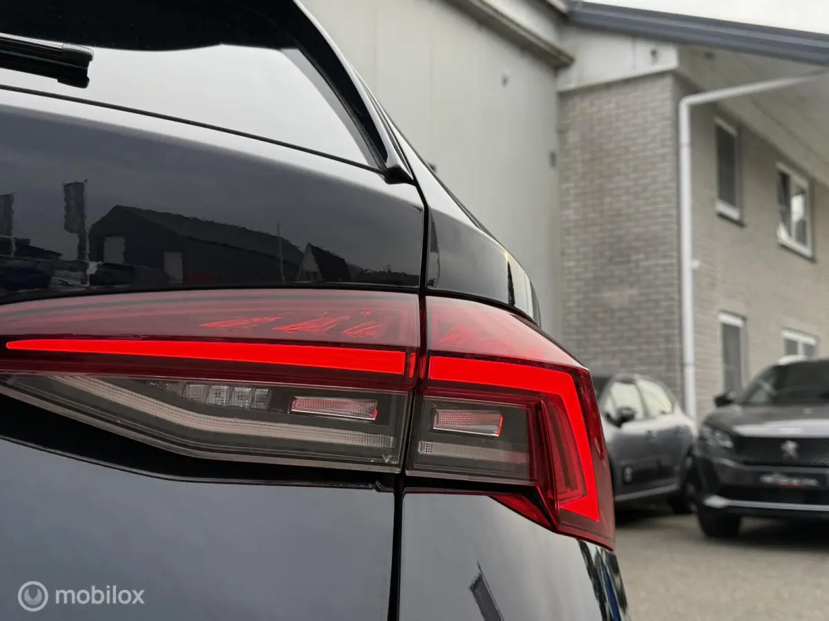 1.0 TSI Business Edition Plus Pano Trekhk