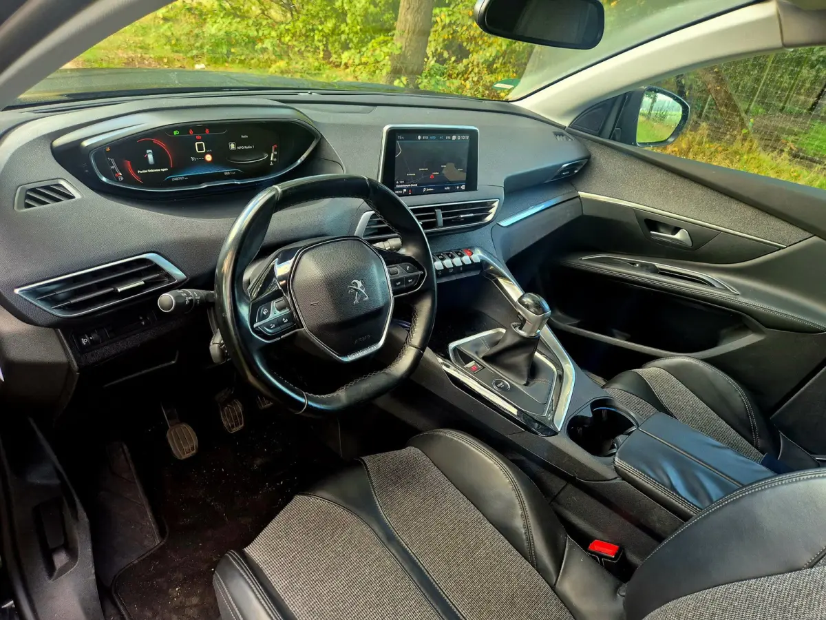 1.2 PureTech Allure 7 prs camera