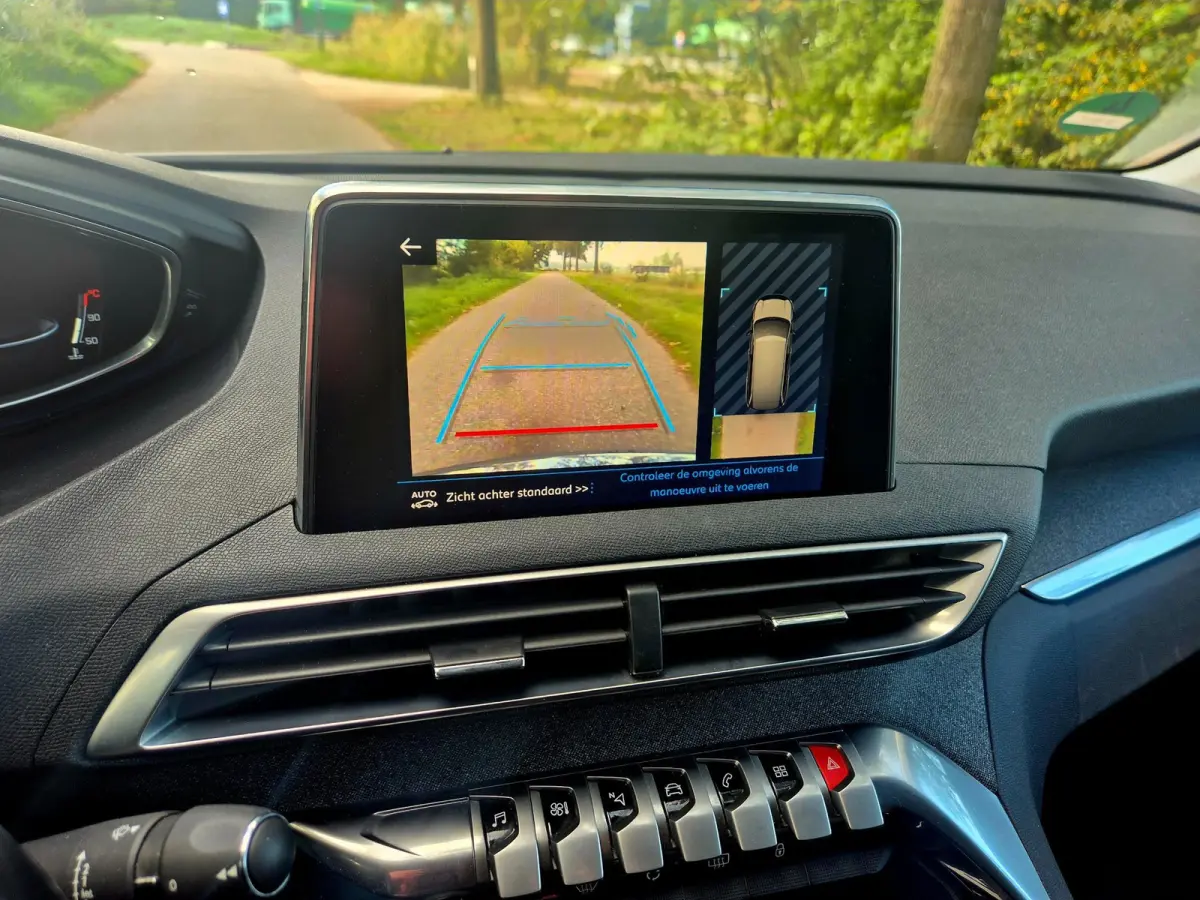 1.2 PureTech Allure 7 prs camera