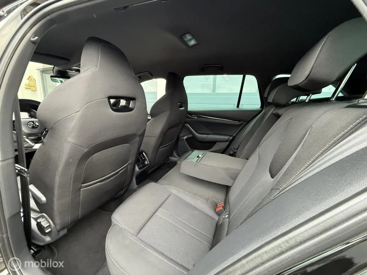 1.5 e-TSI Sportline Aut. Trekhk Schaalstoellen