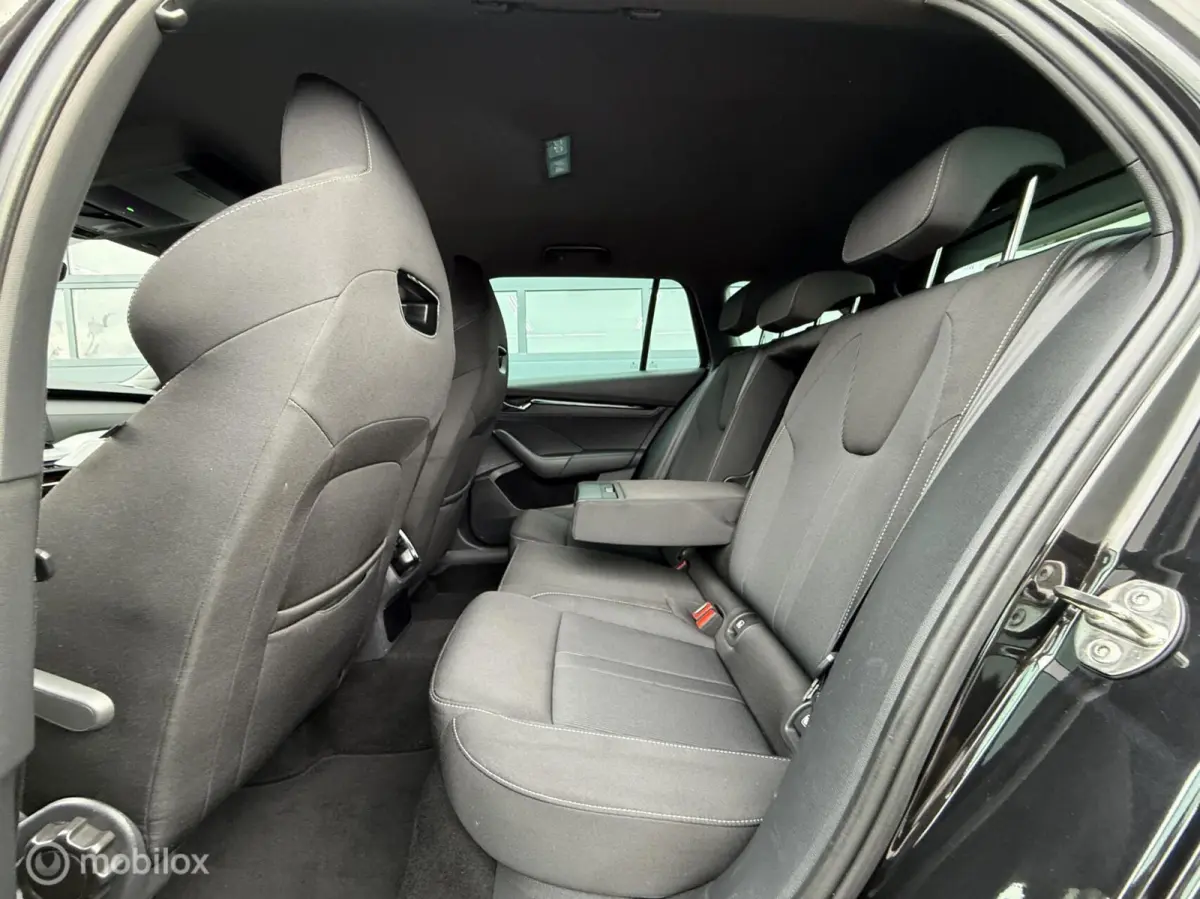 1.5 e-TSI Sportline Aut. Trekhk Schaalstoellen