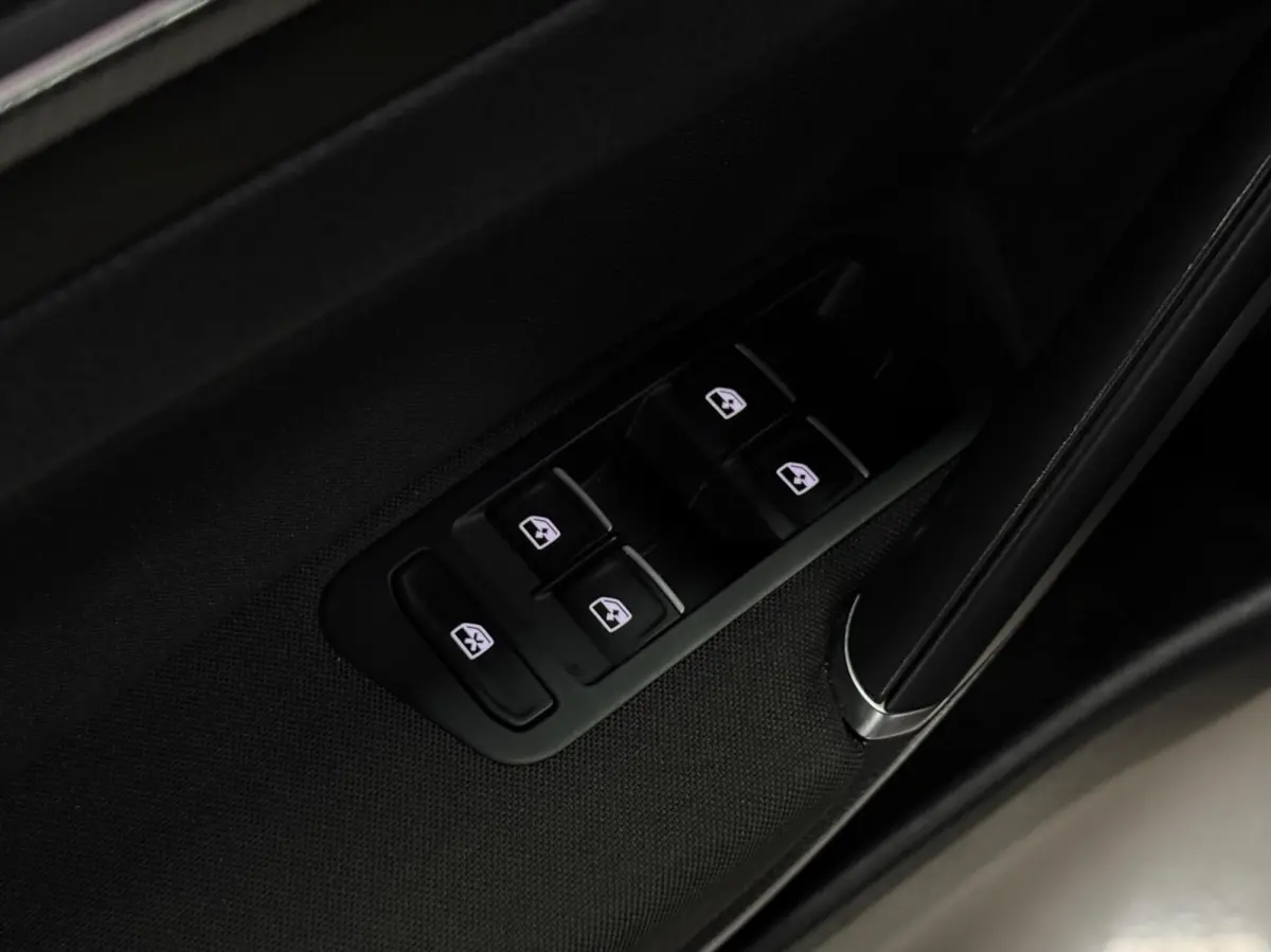 1.5 TSI 2x R-Line|NL|Dealer|CarPlay|DSG