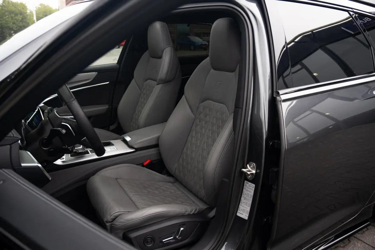 55 quattro TFSI 340PK|2e Eig.|Bang & Olufson 4D|Achteras besturing|BTW|Matrix|RS-Zetels|Panorama|Trekhaak|Dealer Onderhouden