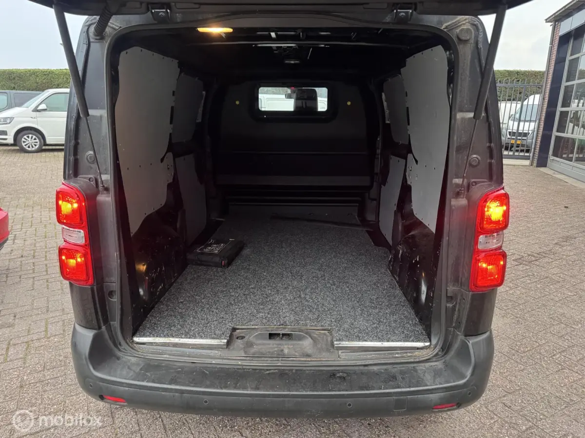 Bestel 226S 1.6 BlueHDI 115 Premium