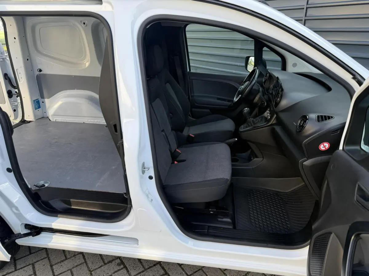 bestel 110 Airco*Cruise*Pdc*3 Zits*Stoelverw.Apple Carplay