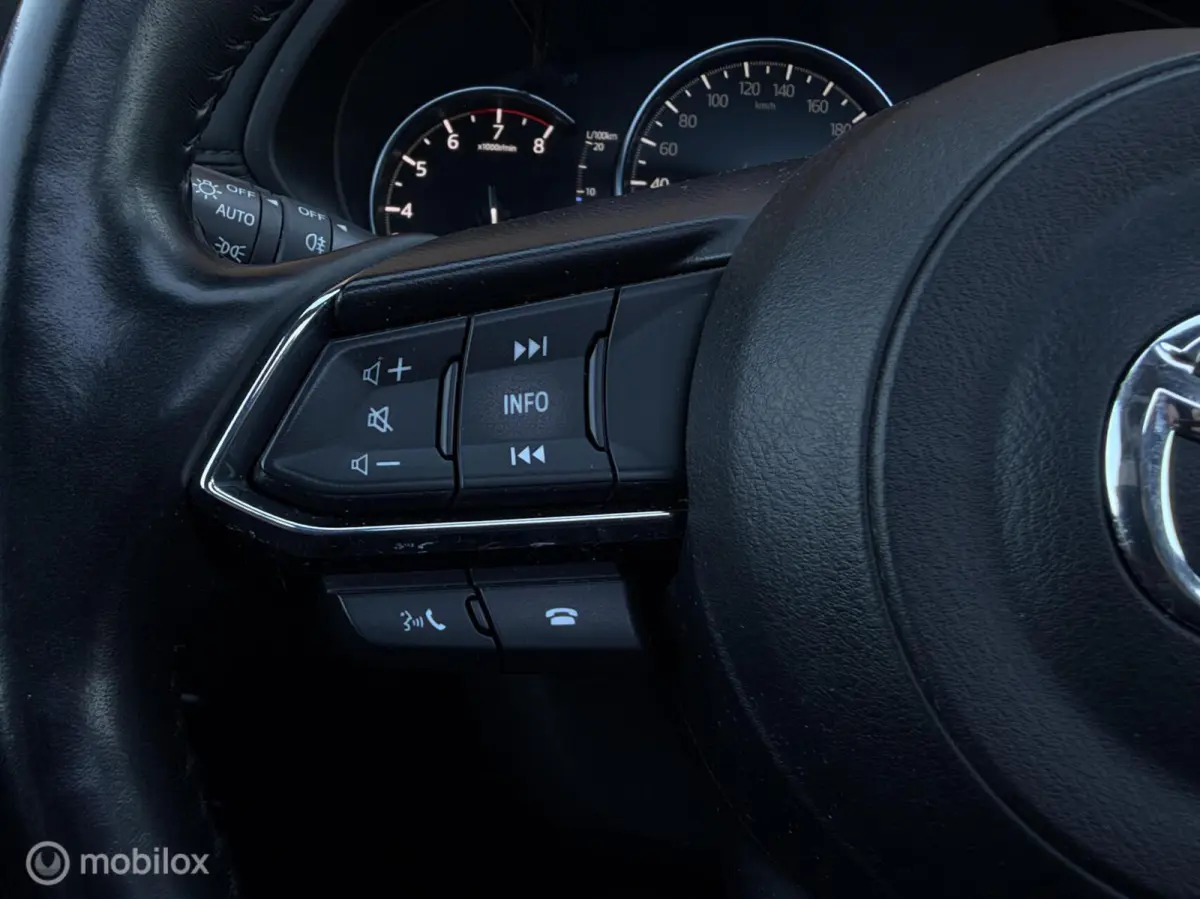 2.0 SkyActiv-G 165 Signature | Glas Schuifdak | 360° Camera | Leer | Stuurverw. | Stoelventilatie | Stoelverw.