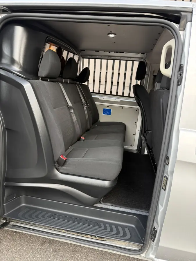109 CDI Extra Lang / Dubbele Cabine / Camera / Cruise / PDC / Airco