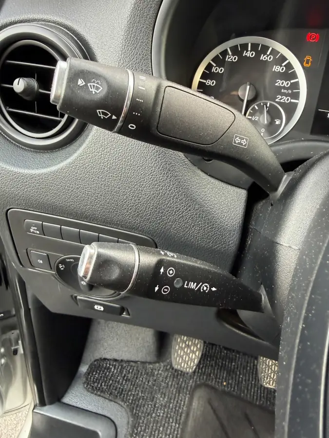 109 CDI Extra Lang / Dubbele Cabine / Camera / Cruise / PDC / Airco