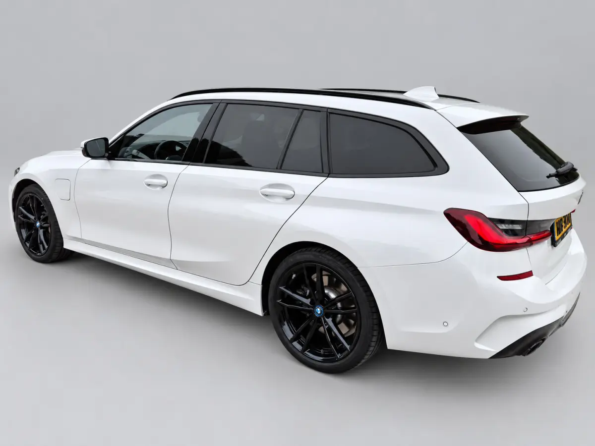 330e Business Edition Plus - M Sport - Leder - Navigatie - Camera - Cruise - Clima - Elektr Trekhaak