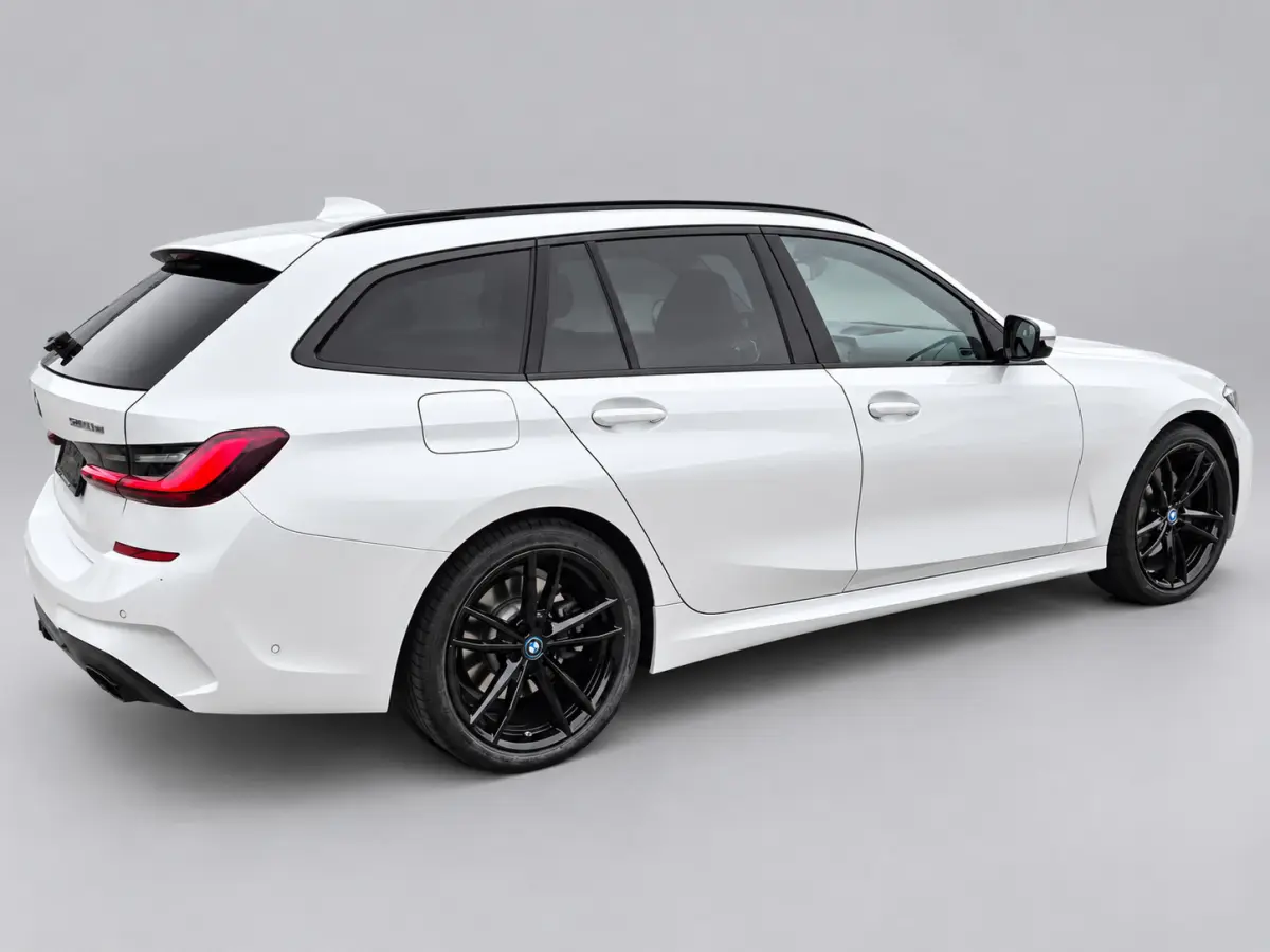 330e Business Edition Plus - M Sport - Leder - Navigatie - Camera - Cruise - Clima - Elektr Trekhaak