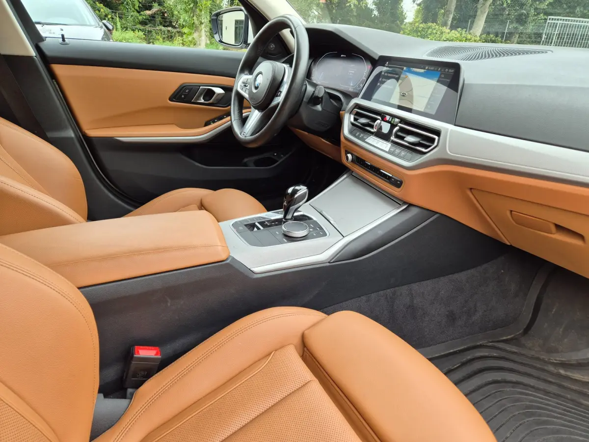 330e Business Edition Plus - M Sport - Leder - Navigatie - Camera - Cruise - Clima - Elektr Trekhaak