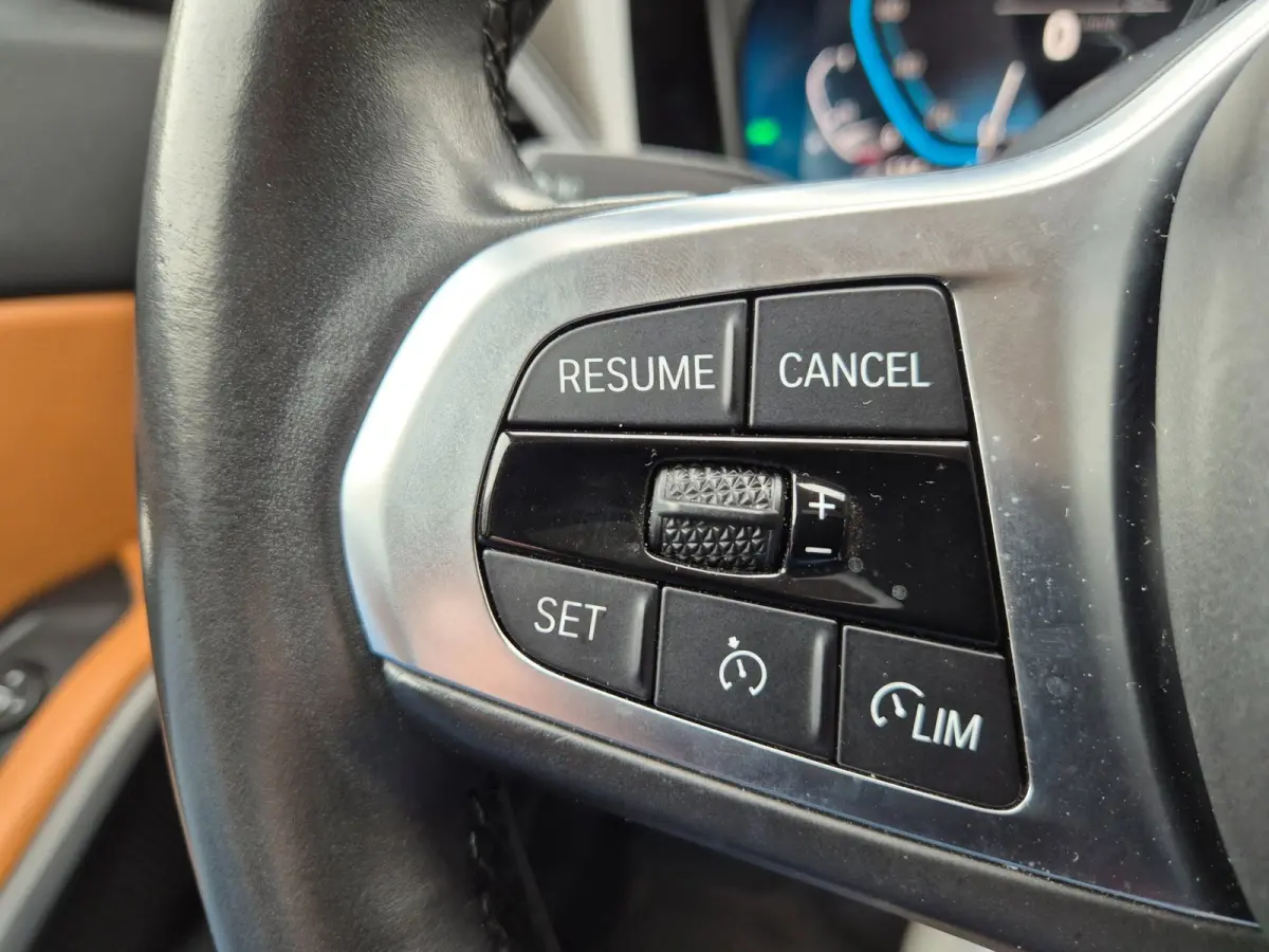 330e Business Edition Plus - M Sport - Leder - Navigatie - Camera - Cruise - Clima - Elektr Trekhaak