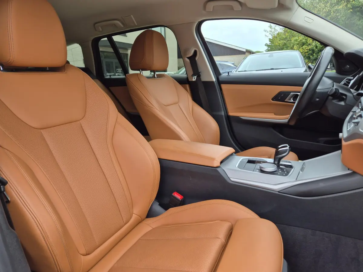 330e Business Edition Plus - M Sport - Leder - Navigatie - Camera - Cruise - Clima - Elektr Trekhaak