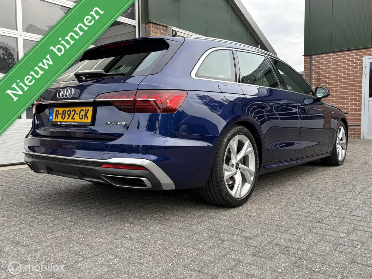 35TFSI S-line|Wegklapbare Trekhaak|Carplay|Elect Achterklep. Audi A4 Avant 35 TFSI S-line|Wegklapbare Trekhaak|Carplay|Elect Achterklep.
