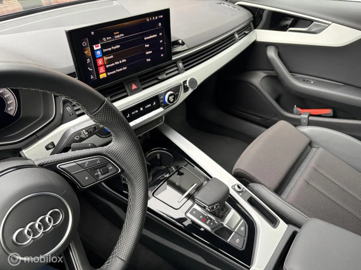 35TFSI S-line|Wegklapbare Trekhaak|Carplay|Elect Achterklep. Audi A4 Avant 35 TFSI S-line|Wegklapbare Trekhaak|Carplay|Elect Achterklep.