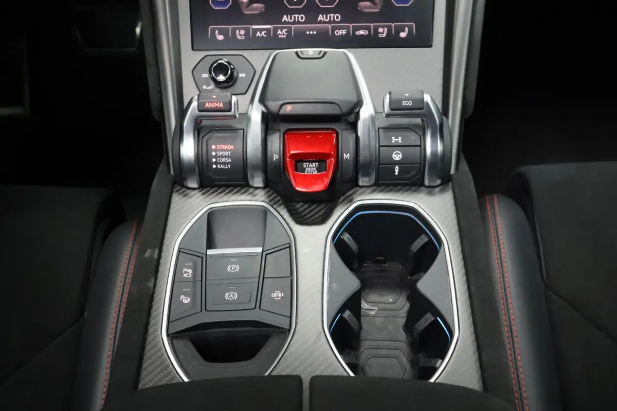 4.0 V8 Performante|Akrapovic|Alcantara|Carbon|666PK