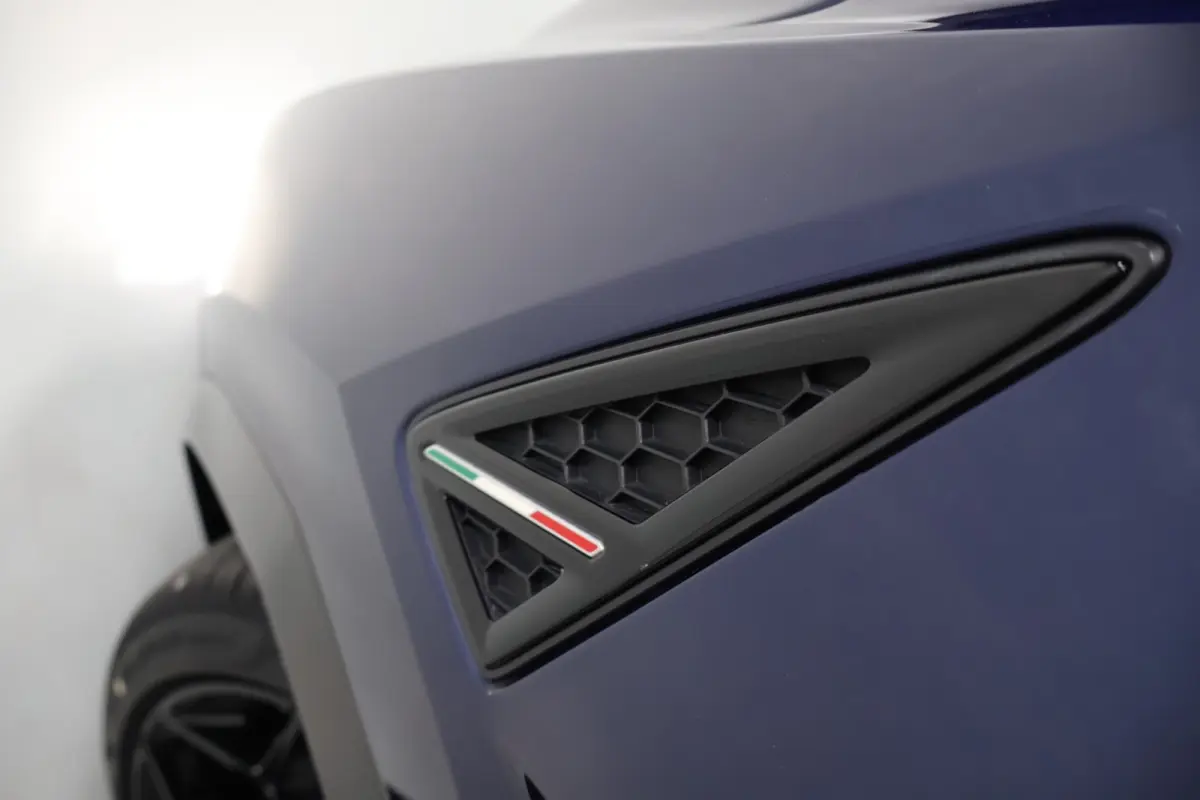 4.0 V8 Performante|Akrapovic|Alcantara|Carbon|666PK