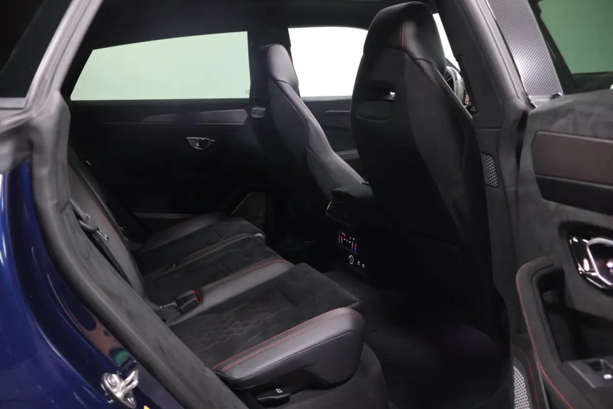 4.0 V8 Performante|Akrapovic|Alcantara|Carbon|666PK