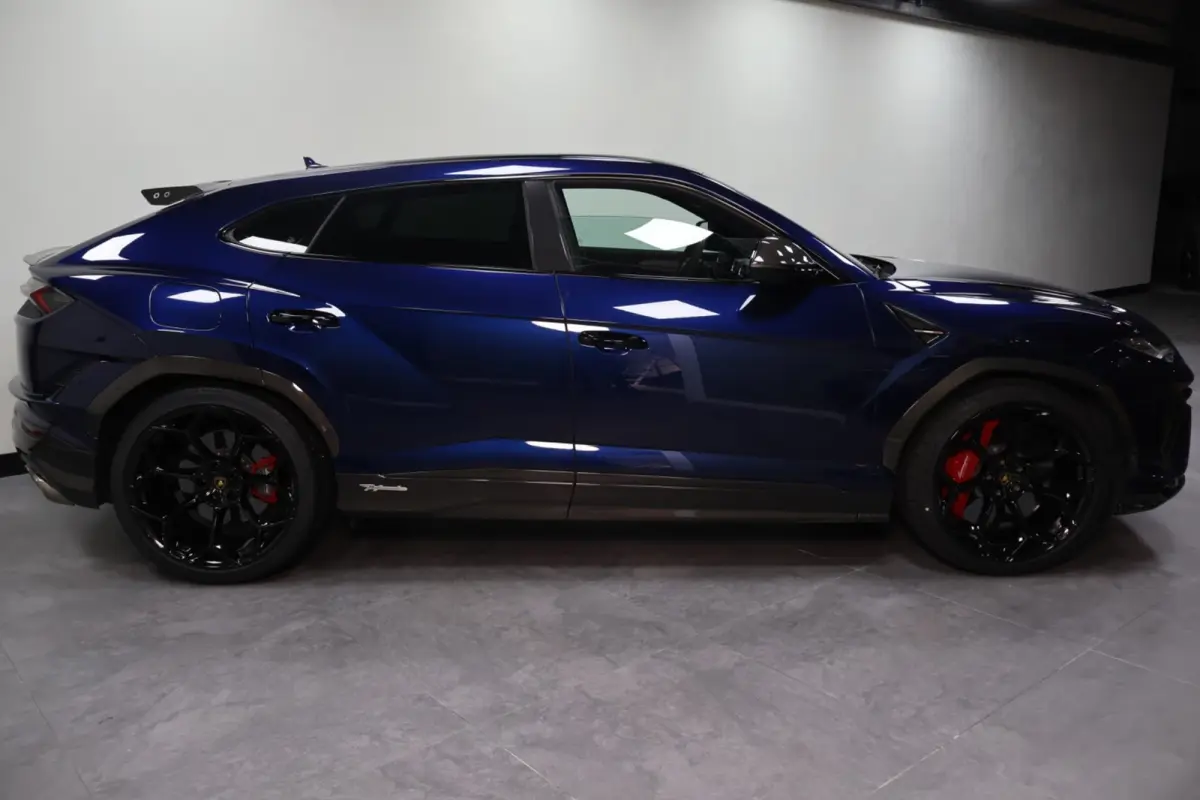 4.0 V8 Performante|Akrapovic|Alcantara|Carbon|666PK