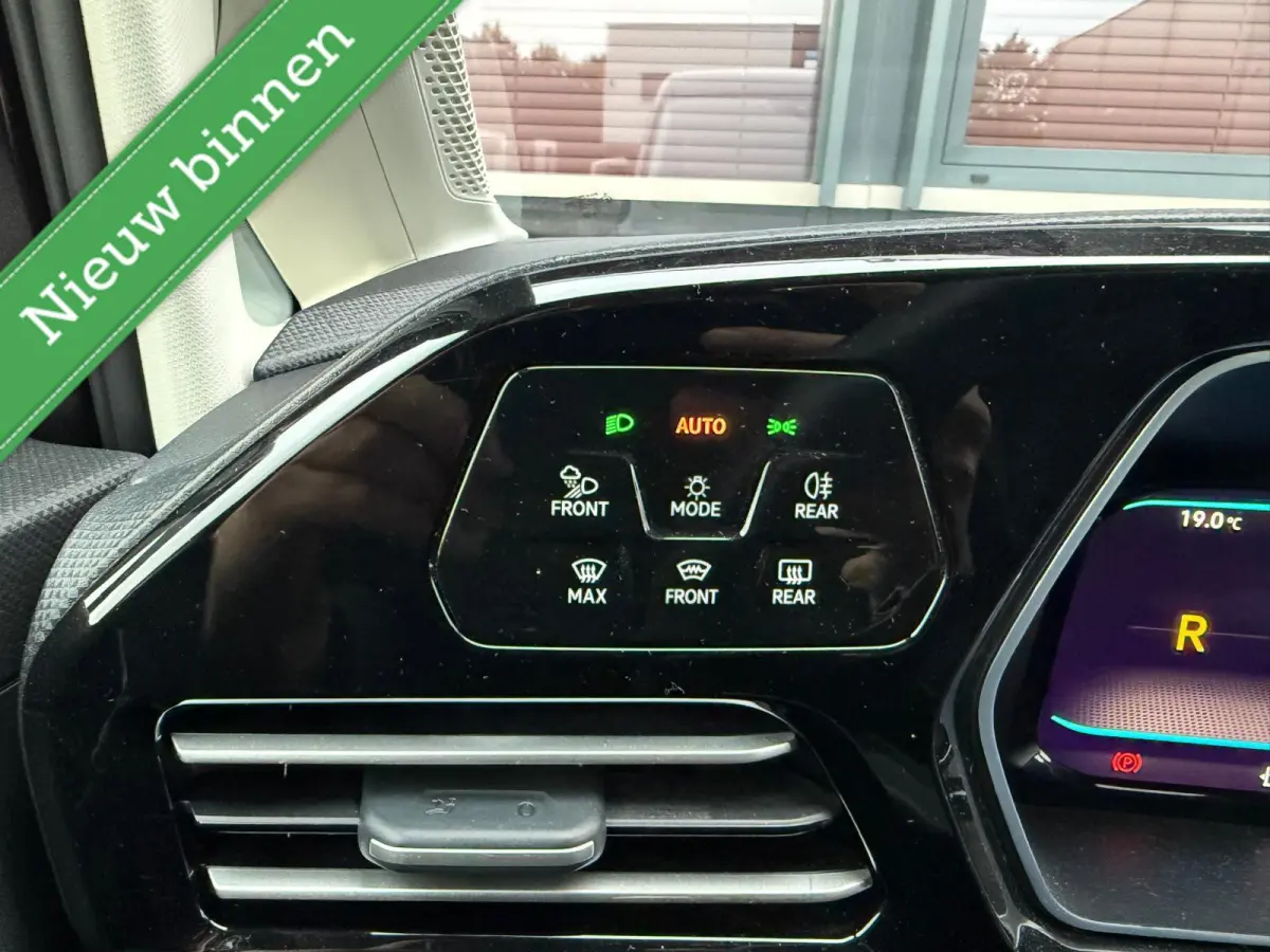 2.0 TDI 1st Edition
