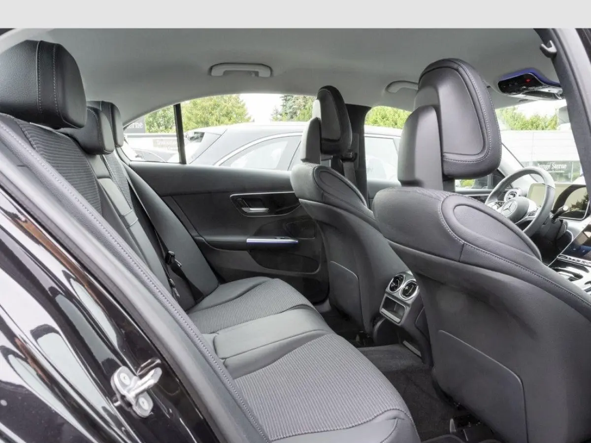 300e AVANTGARDE ** HIGH LED, MEMORY, 18-inch LMV, WINTERPACK, CAMERA, ** Ex MB-AG - UNFALLFREI ** ** INFORMEER OOK NAAR ONZE AANTREKKELIJKE FINANCIAL-LEASE TARIEVEN **