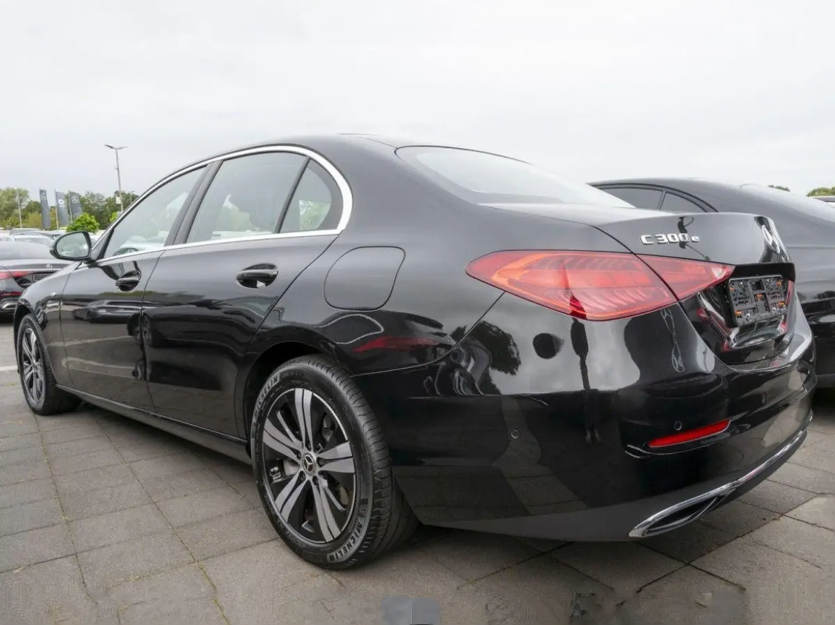 300e AVANTGARDE ** HIGH LED, MEMORY, 18-inch LMV, WINTERPACK, CAMERA, ** Ex MB-AG - UNFALLFREI ** ** INFORMEER OOK NAAR ONZE AANTREKKELIJKE FINANCIAL-LEASE TARIEVEN **