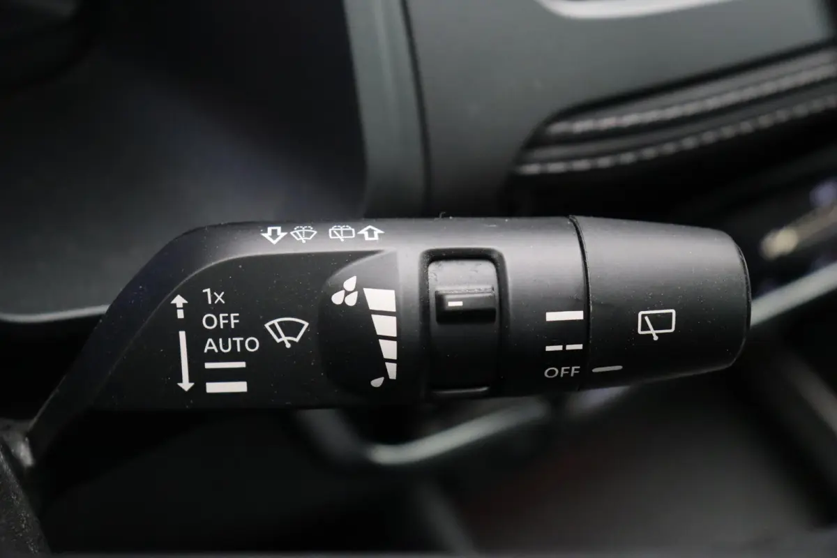 1.5 e-Power N-Connecta | Stoel, Stuur en Voorruitverwarming | Head-Up Display | Elektrische Achterklep | Rondom Camera |
