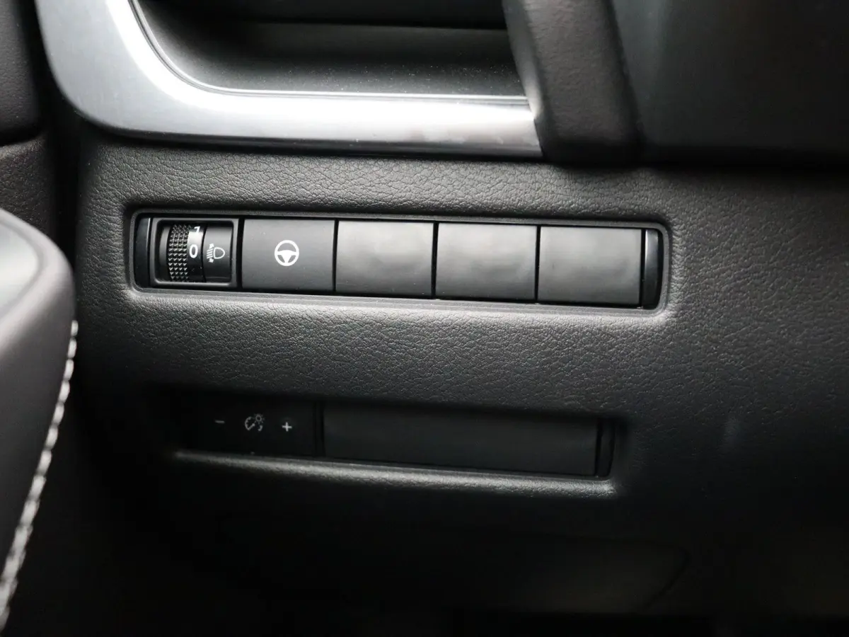 1.5 e-Power N-Connecta | Stoel, Stuur en Voorruitverwarming | Elektrische Achterklep | Rondom Camera | Panoramadak |