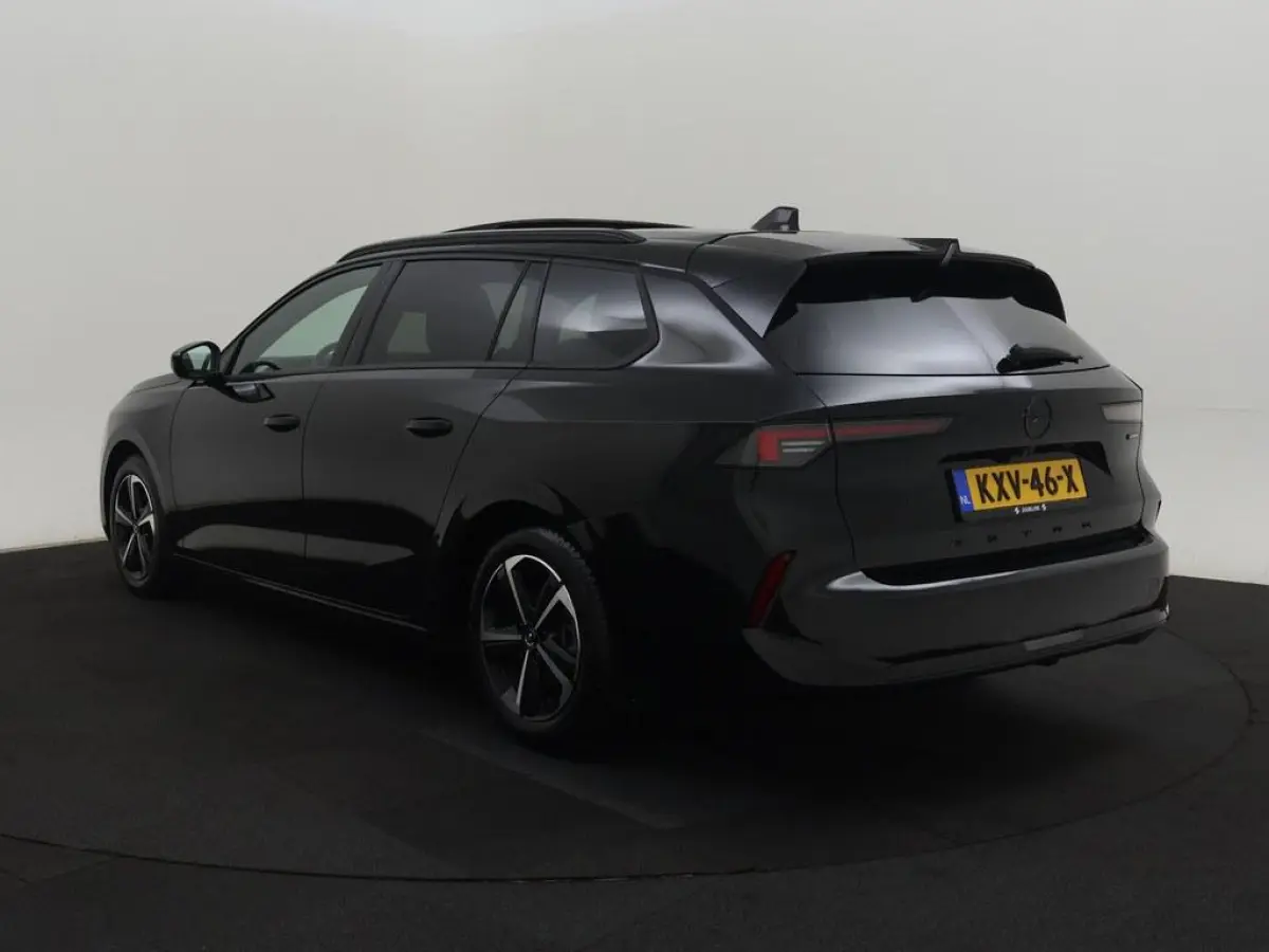 1.2 Turbo 145pk Hybrid GS Pano/Alcantara/Hud/Led 36.Camera/Winterpakket/AGR.el.verstelbaar/Led.Matrix/Ad.Cruise