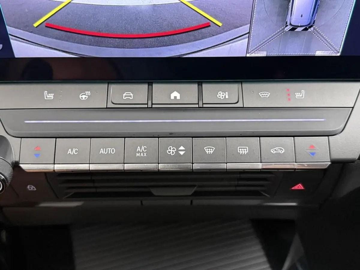 1.2 Turbo 145pk Hybrid GS Pano/Alcantara/Hud/Led 36.Camera/Winterpakket/AGR.el.verstelbaar/Led.Matrix/Ad.Cruise