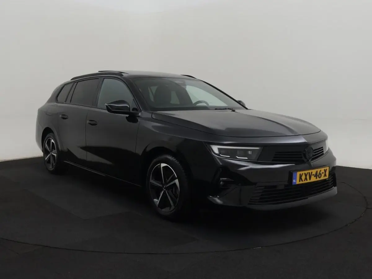 1.2 Turbo 145pk Hybrid GS Pano/Alcantara/Hud/Led 36.Camera/Winterpakket/AGR.el.verstelbaar/Led.Matrix/Ad.Cruise