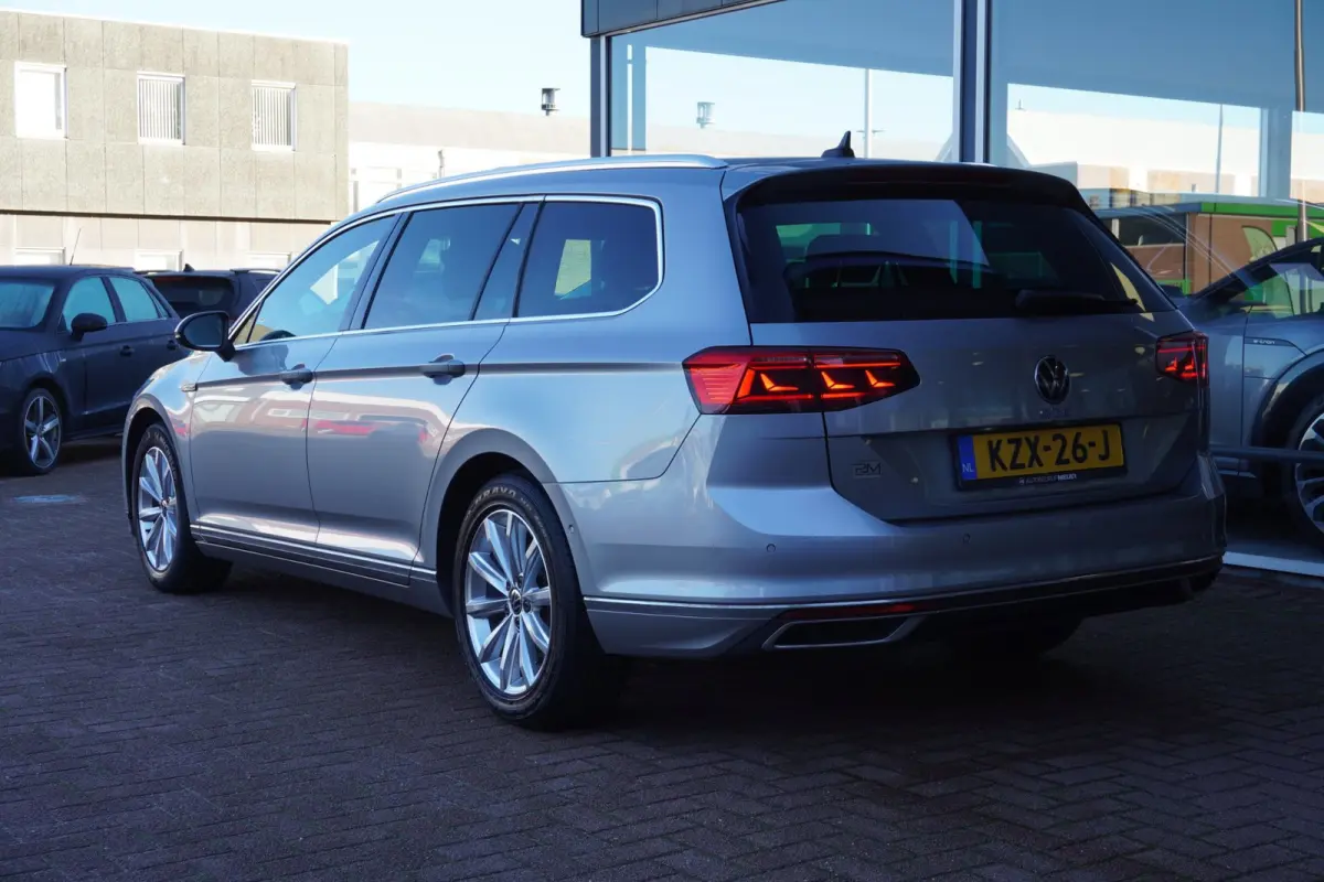 1.4 TSI PHEV GTE Business Highline | Automaat | Navigatie | CarPlay | Vol opties | Dealerauto | inruil