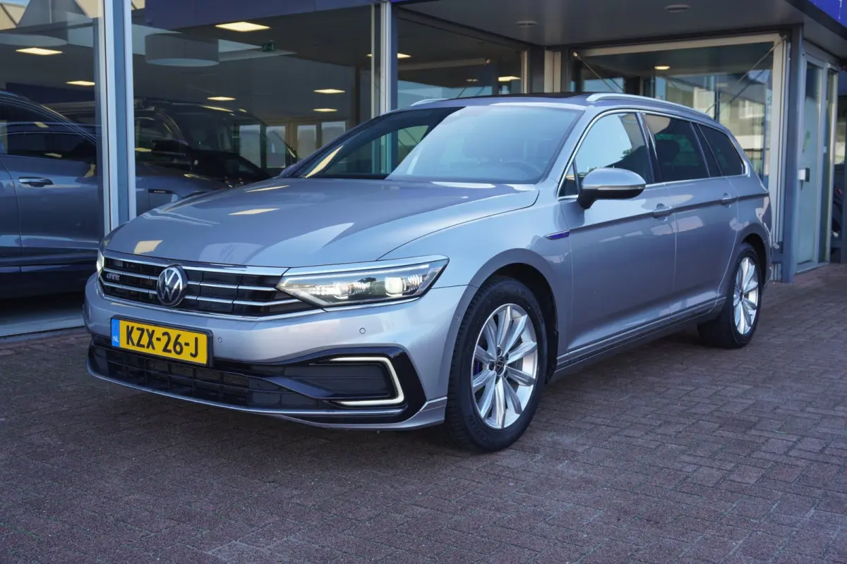 1.4 TSI PHEV GTE Business Highline | Automaat | Navigatie | CarPlay | Vol opties | Dealerauto | inruil
