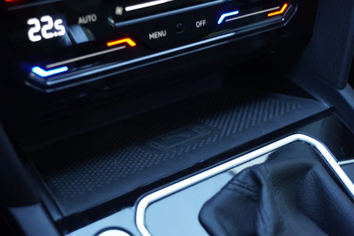 1.4 TSI PHEV GTE Business Highline | Automaat | Navigatie | CarPlay | Vol opties | Dealerauto | inruil
