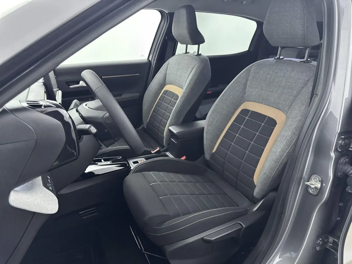 1.2 Hybrid 145pk Plus | 1ste eigenaar | Comfort stoelen | Cruise control | Apple CarPlay / Android Auto |