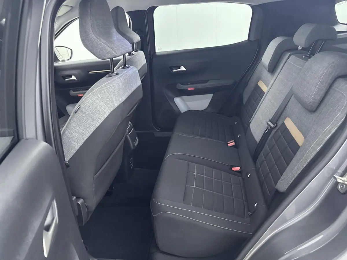 1.2 Hybrid 145pk Plus | 1ste eigenaar | Comfort stoelen | Cruise control | Apple CarPlay / Android Auto |