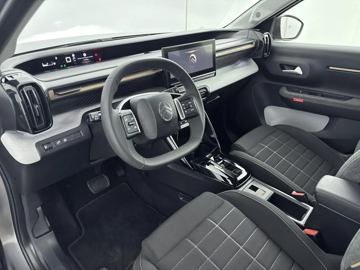 1.2 Hybrid 145pk Plus | 1ste eigenaar | Comfort stoelen | Cruise control | Apple CarPlay / Android Auto |