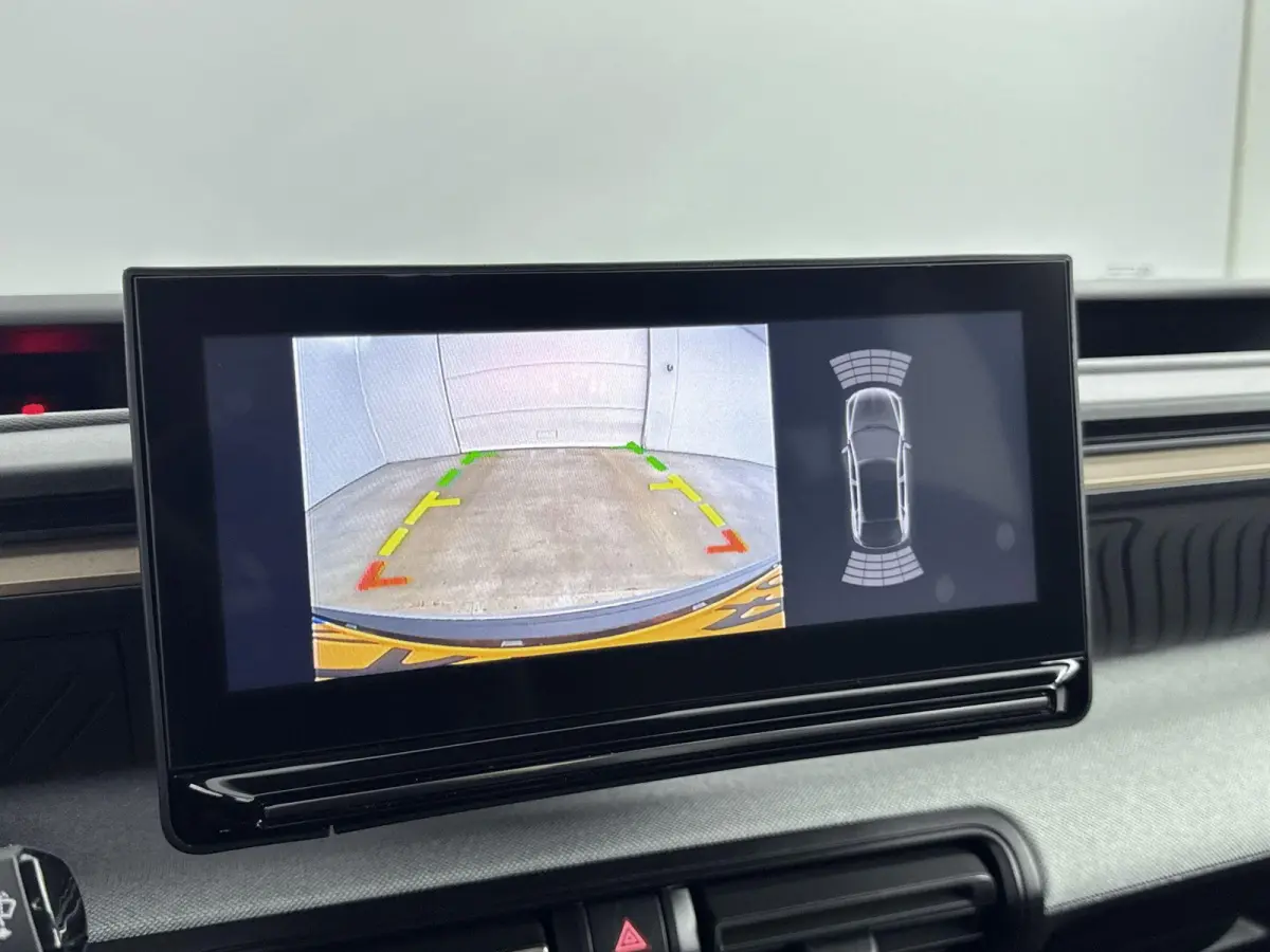 1.2 Hybrid 145pk Plus | 1ste eigenaar | Comfort stoelen | Cruise control | Apple CarPlay / Android Auto |