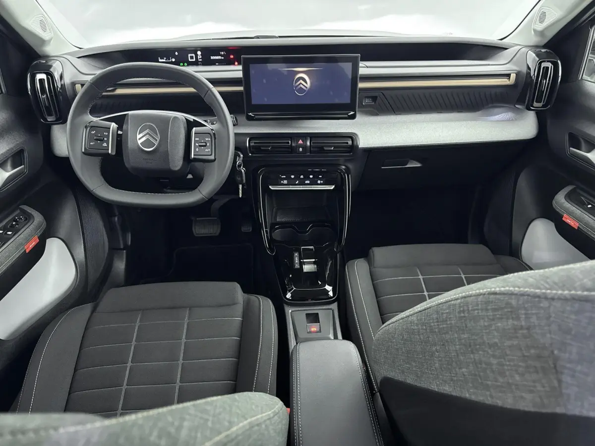 1.2 Hybrid 145pk Plus | 1ste eigenaar | Comfort stoelen | Cruise control | Apple CarPlay / Android Auto |