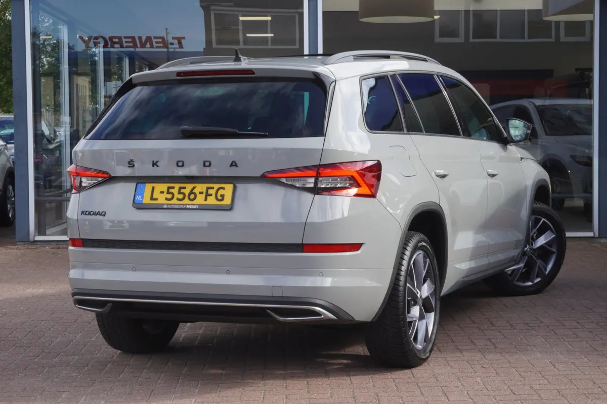 1.5 TSI Sportline Business Handgeschakeld | Airco | Navigatie | Vol opties | Elek. Pakket | Dealerauto | Inruil moge