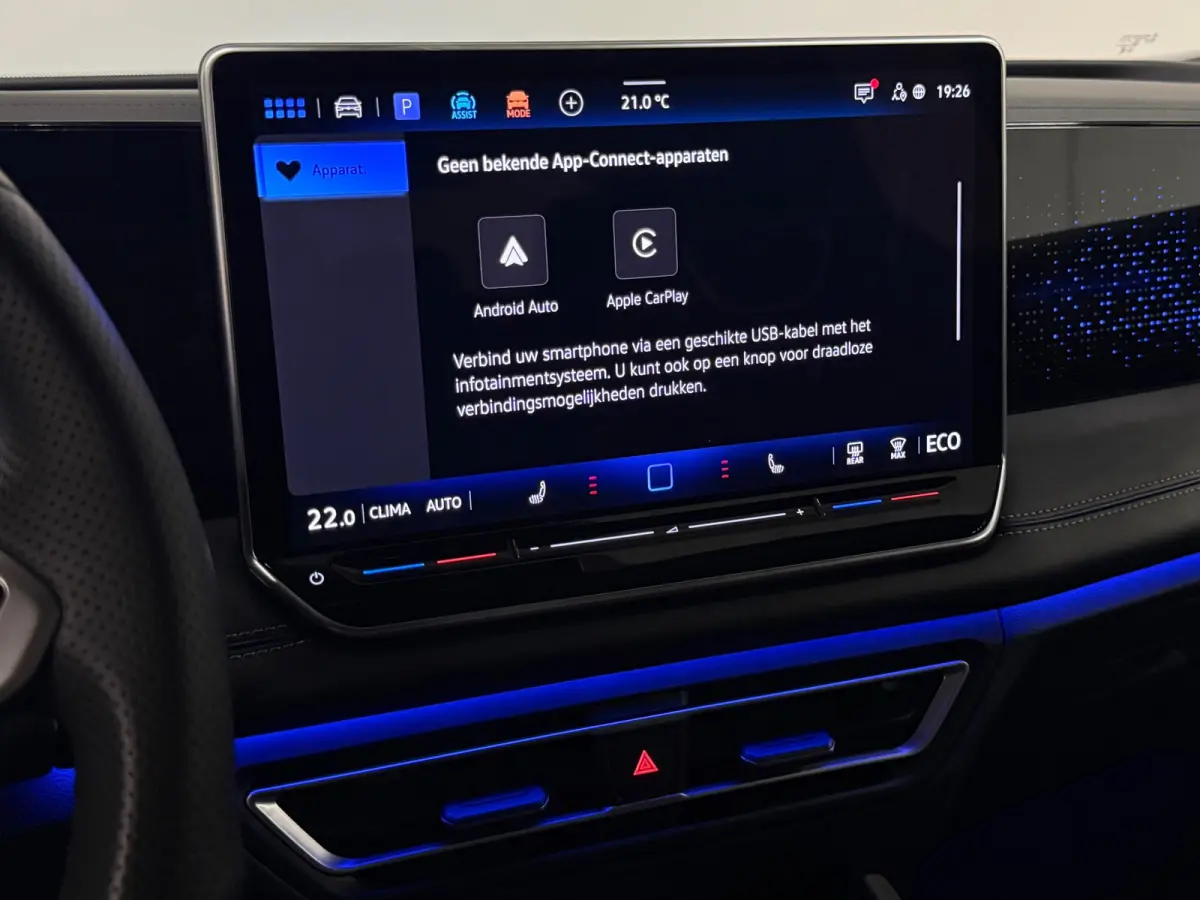 1.5 eHybrid R-Line Pano Massage 360 Trekhaak Blackpack