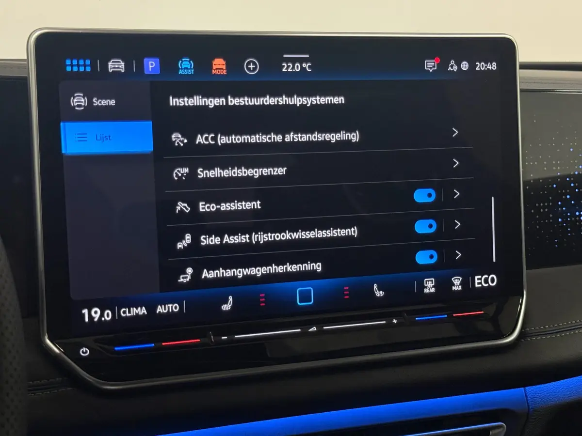 1.5 eHybrid R-Line Black Style Pano Headup 360 Massage Trekhaak