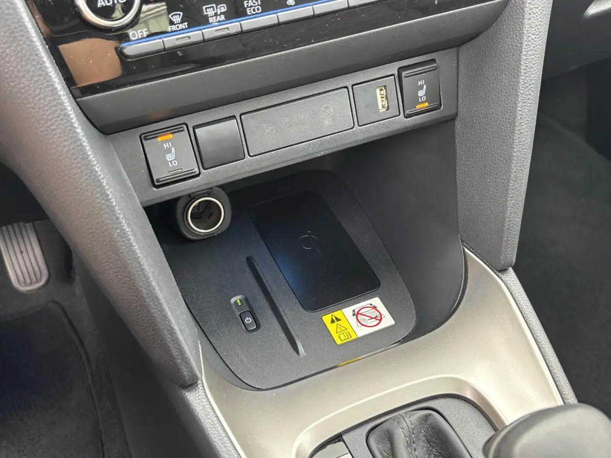 1.5 Hybrid Executive Bi-Tone | Pano | JBL | HUD | Elektr. klep
