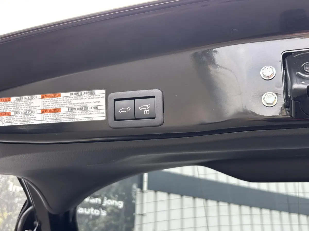 1.5 Hybrid Executive Bi-Tone | Pano | JBL | HUD | Elektr. klep