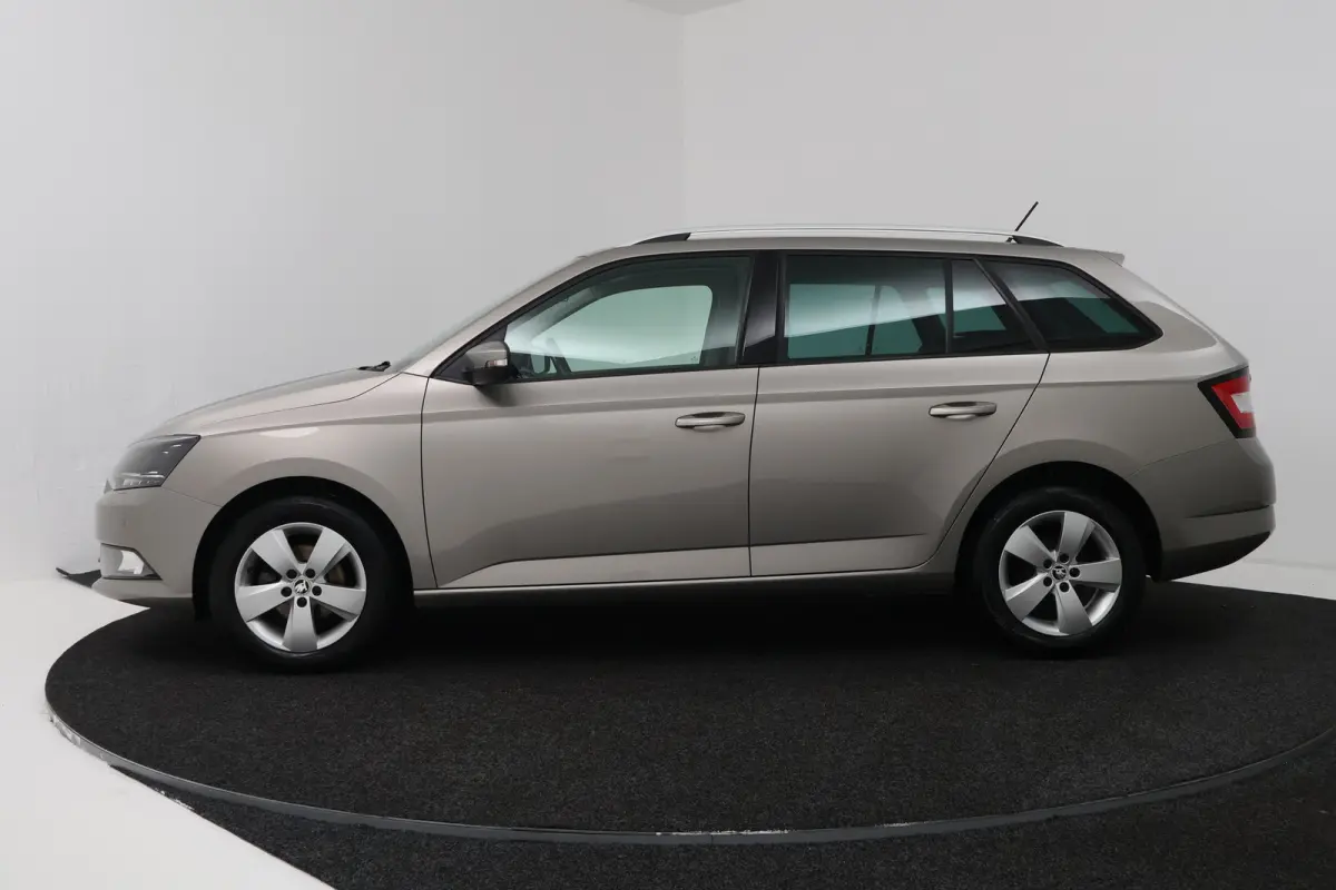 1.2 TSI Style Business (TREKHAAK, STOELVERWARMING, NAVIGATIE)