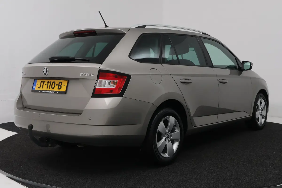 1.2 TSI Style Business (TREKHAAK, STOELVERWARMING, NAVIGATIE)