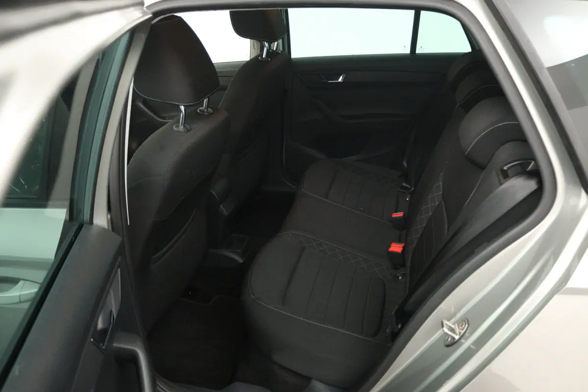 1.2 TSI Style Business (TREKHAAK, STOELVERWARMING, NAVIGATIE)