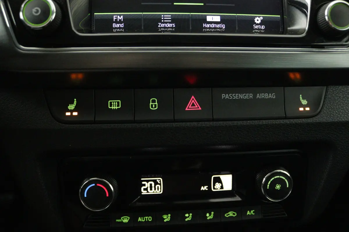 1.2 TSI Style Business (TREKHAAK, STOELVERWARMING, NAVIGATIE)